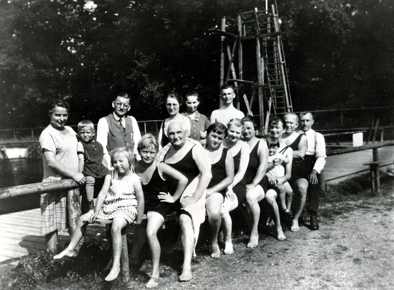 1928_Freibad-05.JPG