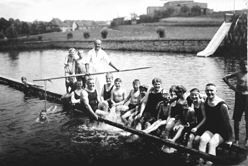 1928_Freibad-11.jpg