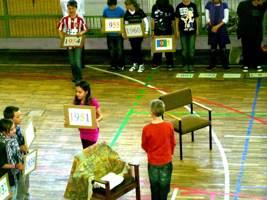 Impressionen von der Namensverleihung am 08.04.2011 - Grundschule "Hermann Sachse"