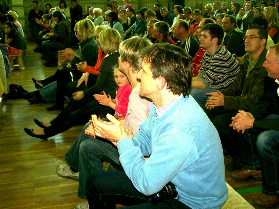 Impressionen von der Namensverleihung am 08.04.2011 - Grundschule "Hermann Sachse"